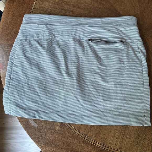 Stripped Gray Athleta Skort - Picture 5 of 8